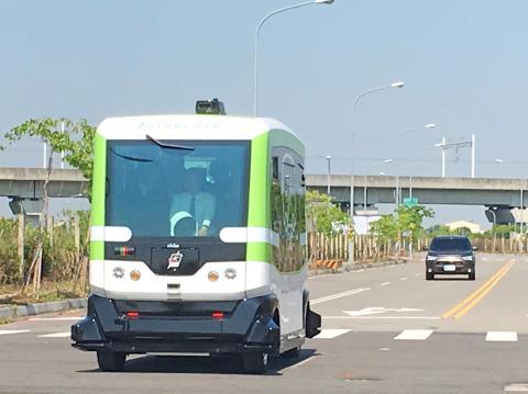 Changhua trials driverless bus